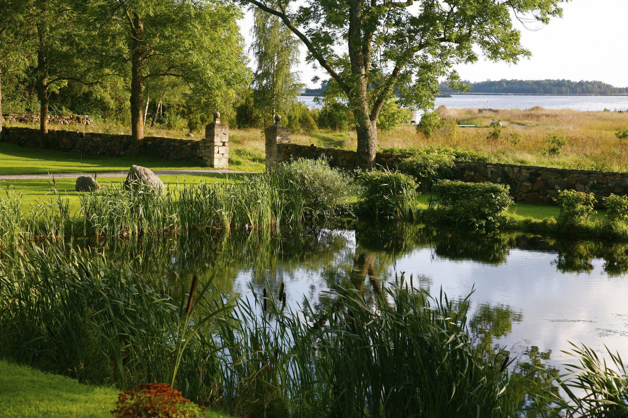 Paedaste Manor Buitenkant foto